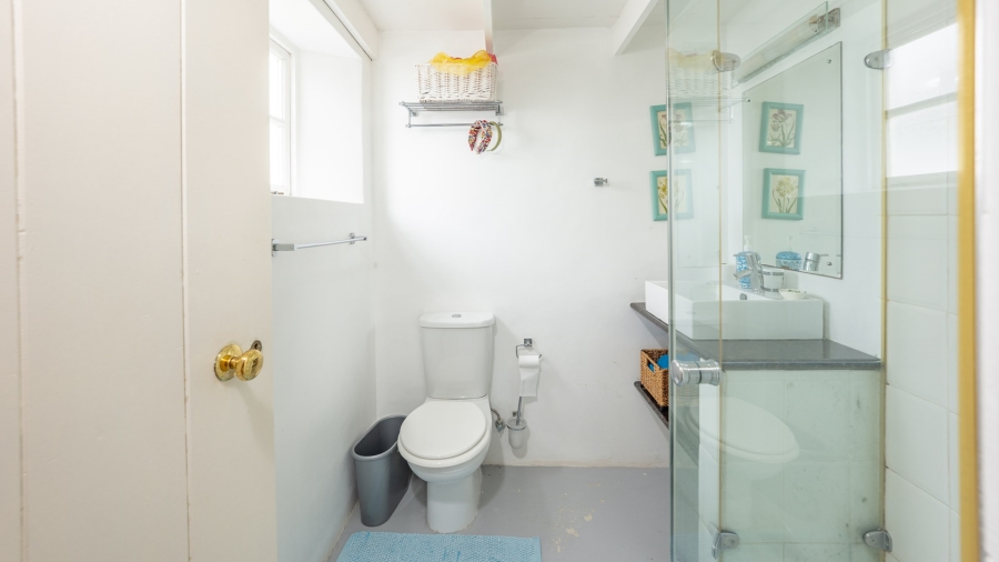 4 Bedroom Property for Sale in Struisbaai Western Cape